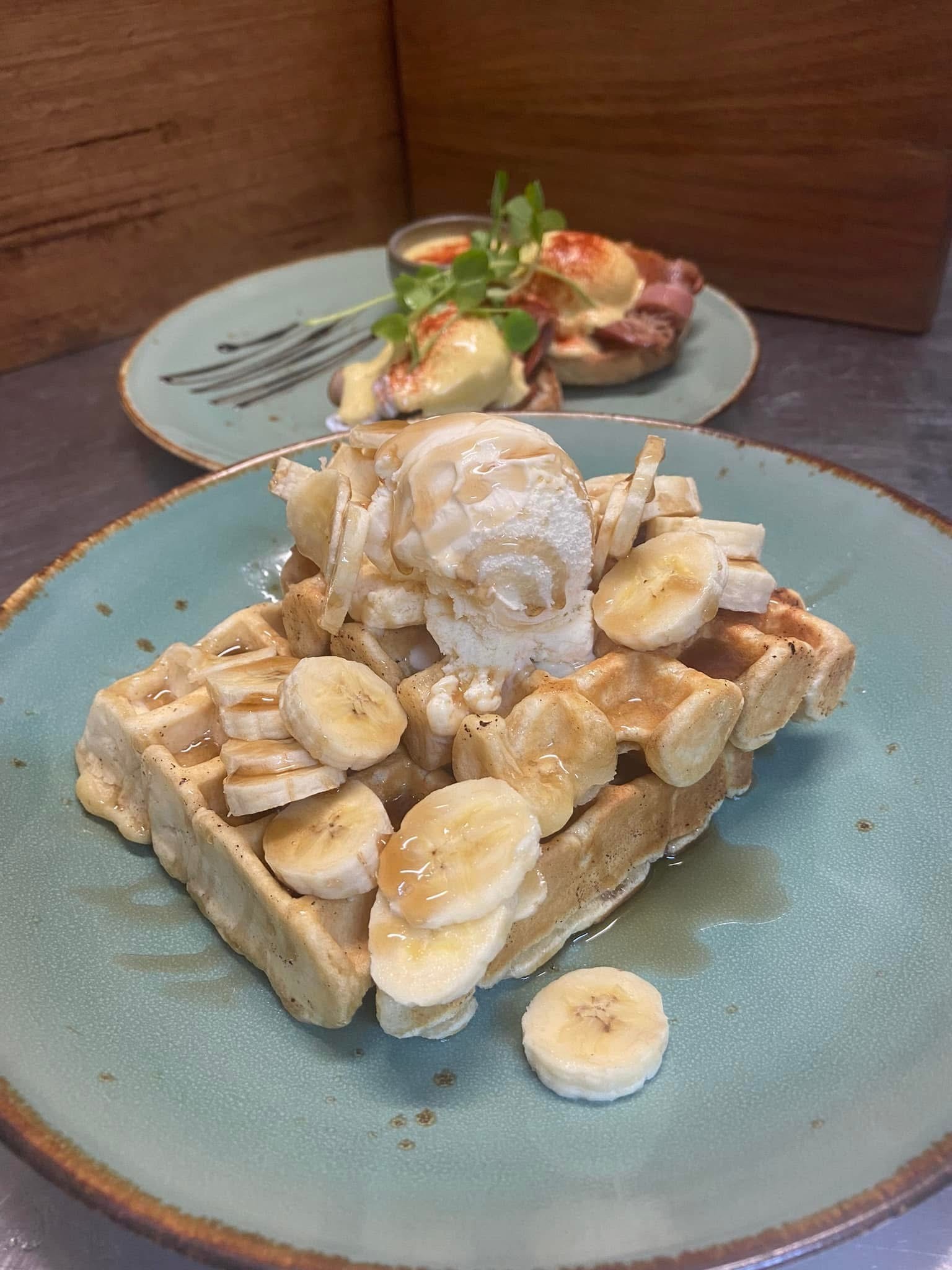 waffles bright banana